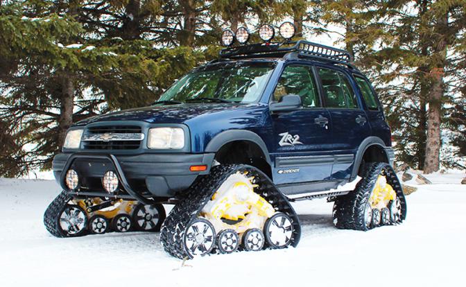 Как превратить автомобиль в снегоход?