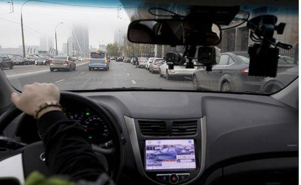 ПДД: маневрировать или тормозить ?